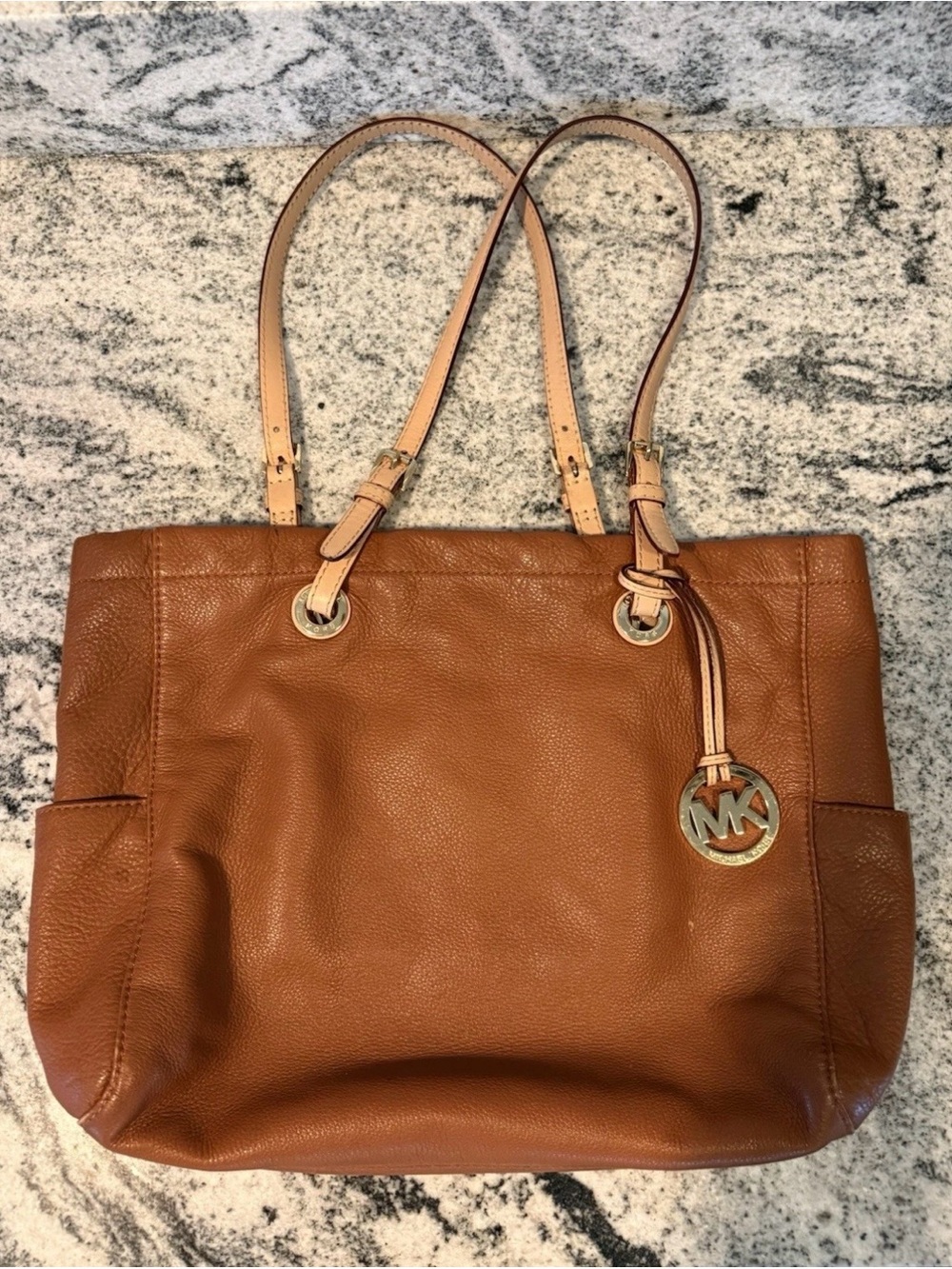 Michael Kors Bedford Pocket Tote- Pebbled Leather Brown Purse Bag